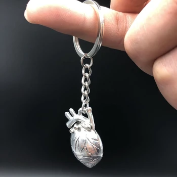Vroče! Srce Keychain 3D Stereo Anatomija Človeškega Key Ring Organ obeski Za Ženske, Moške Torbici Accessorie Avto Visi Punk Nakit Slike 2